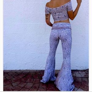 NWT Teeki bell bottoms, golden cat, Rare